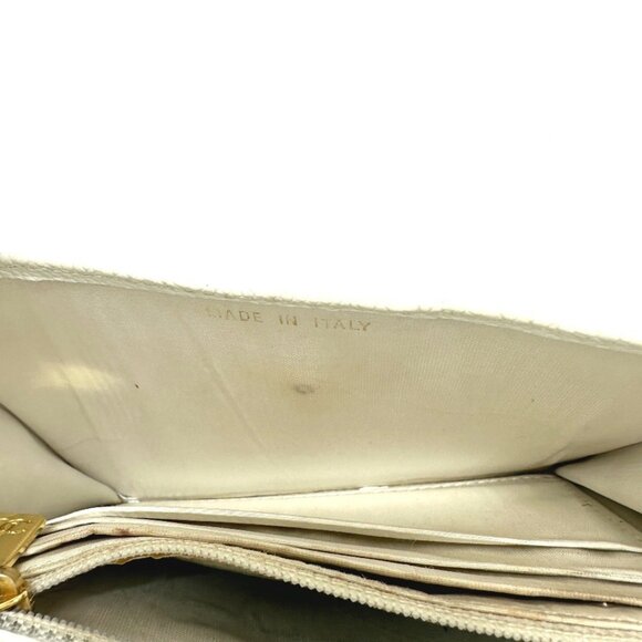 CHANEL Authentic White Caviar Leather Logo Wallet - Picture 12 of 15